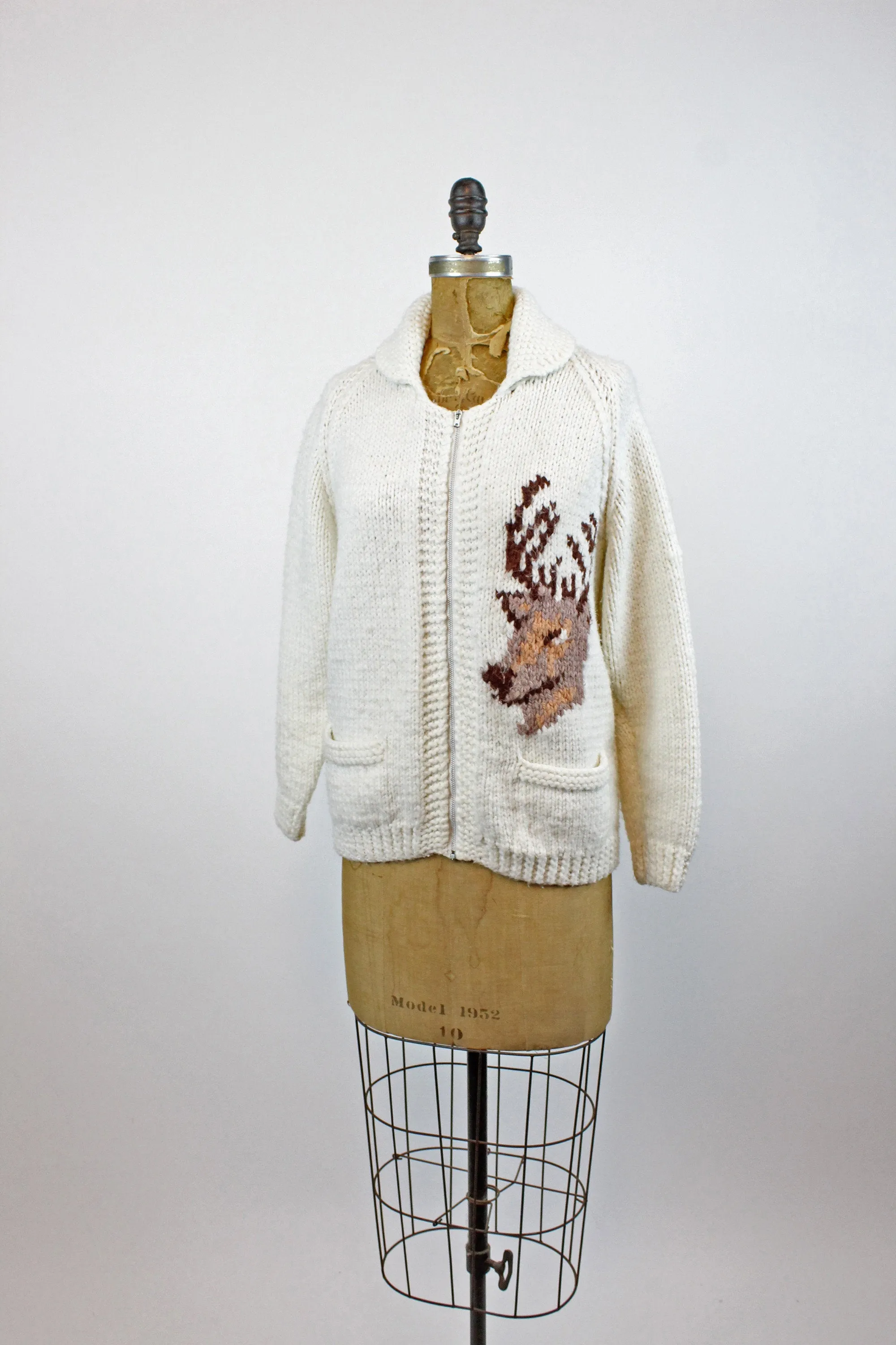 1960s Cowichan KNIT DEER cardigan sweater small medium | new fall