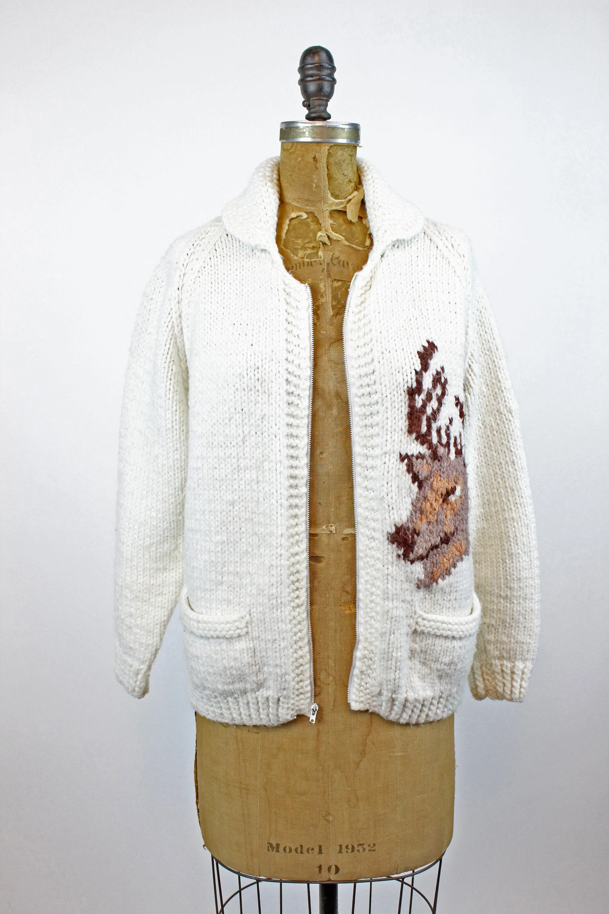 1960s Cowichan KNIT DEER cardigan sweater small medium | new fall