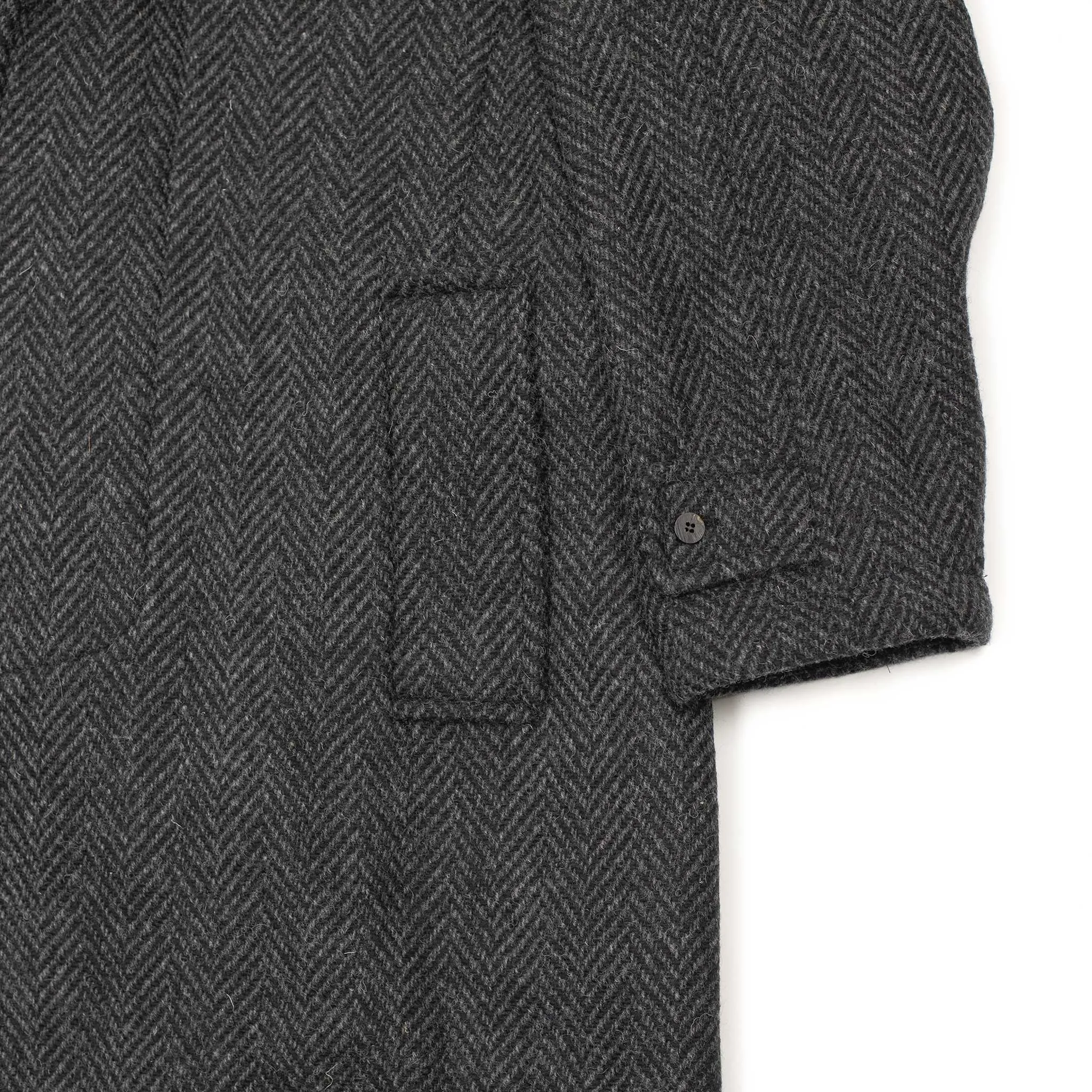 Belted balmacaan in grey herringbone wool donegal tweed