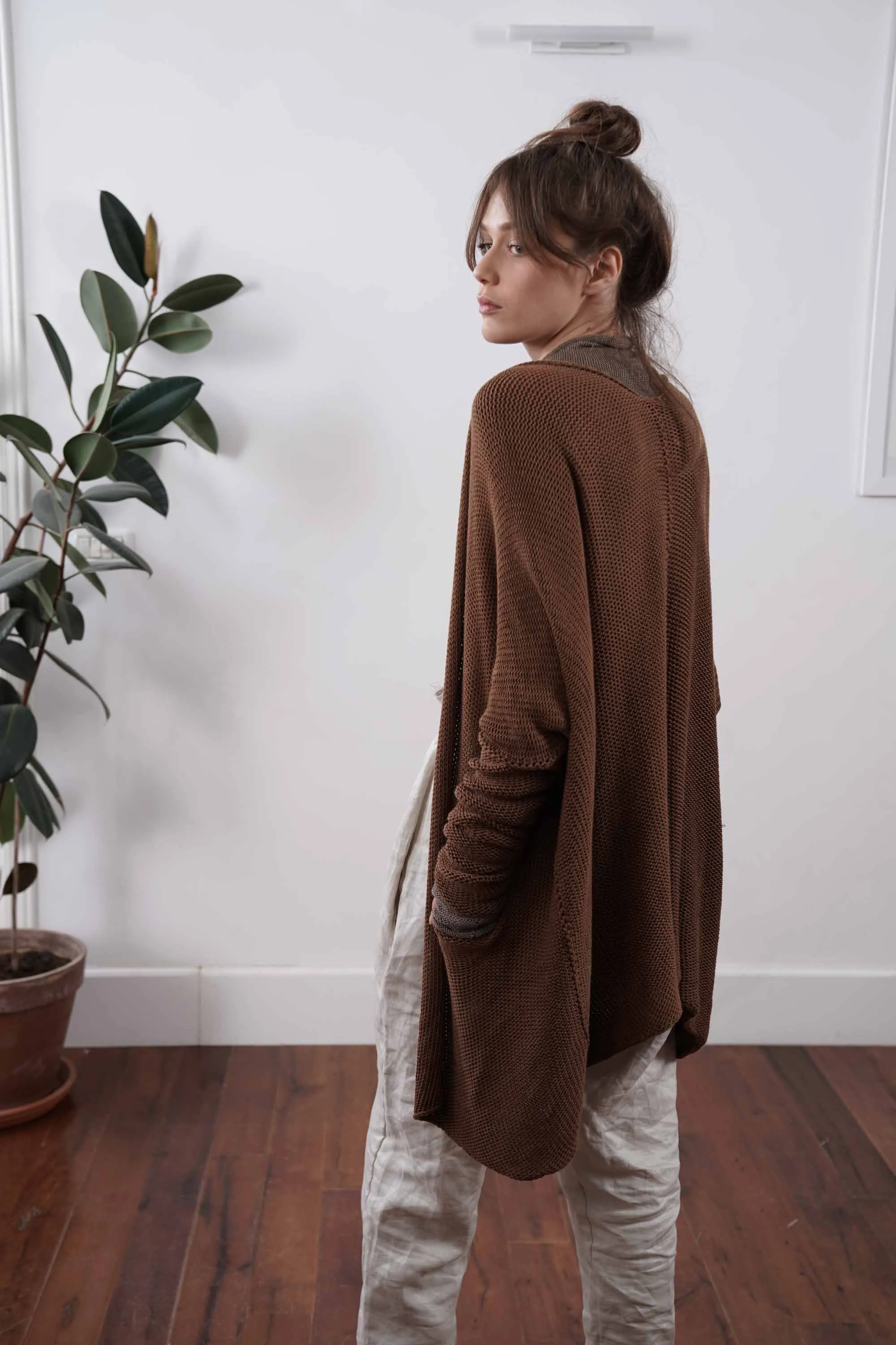 Big Chunky Oversize Soy Coat Sweater with pockets - Cognac Brown