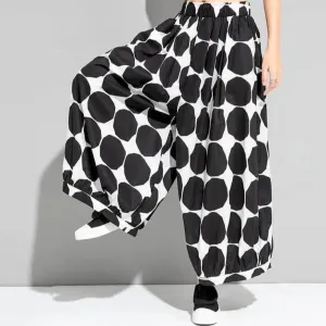 Chic Polka Dot Wide-Leg Trousers for Effortless Style