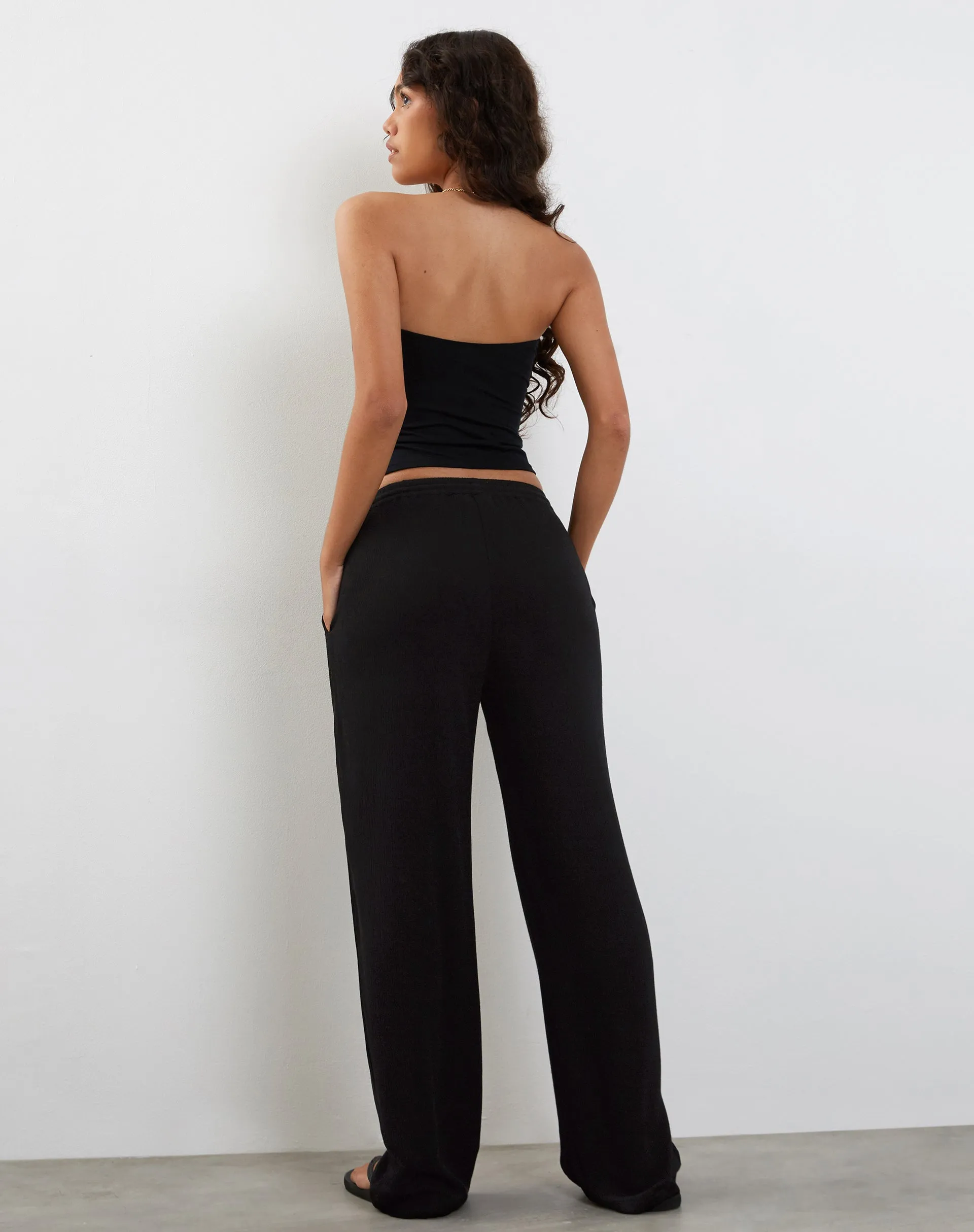 Cisa Wide Leg Trouser in Crinkle Black