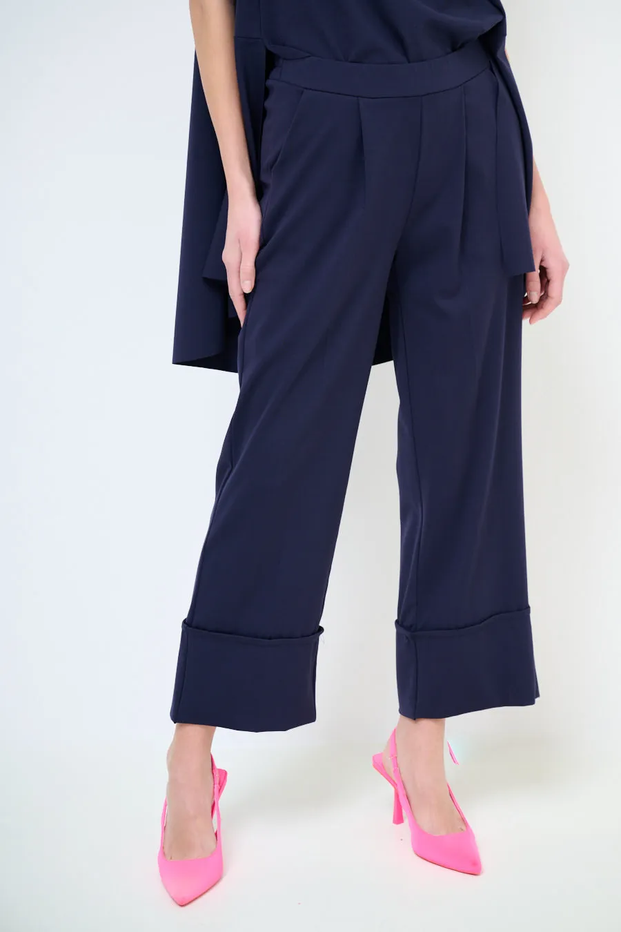 Cropped wide leg cuffed trousers wholesale