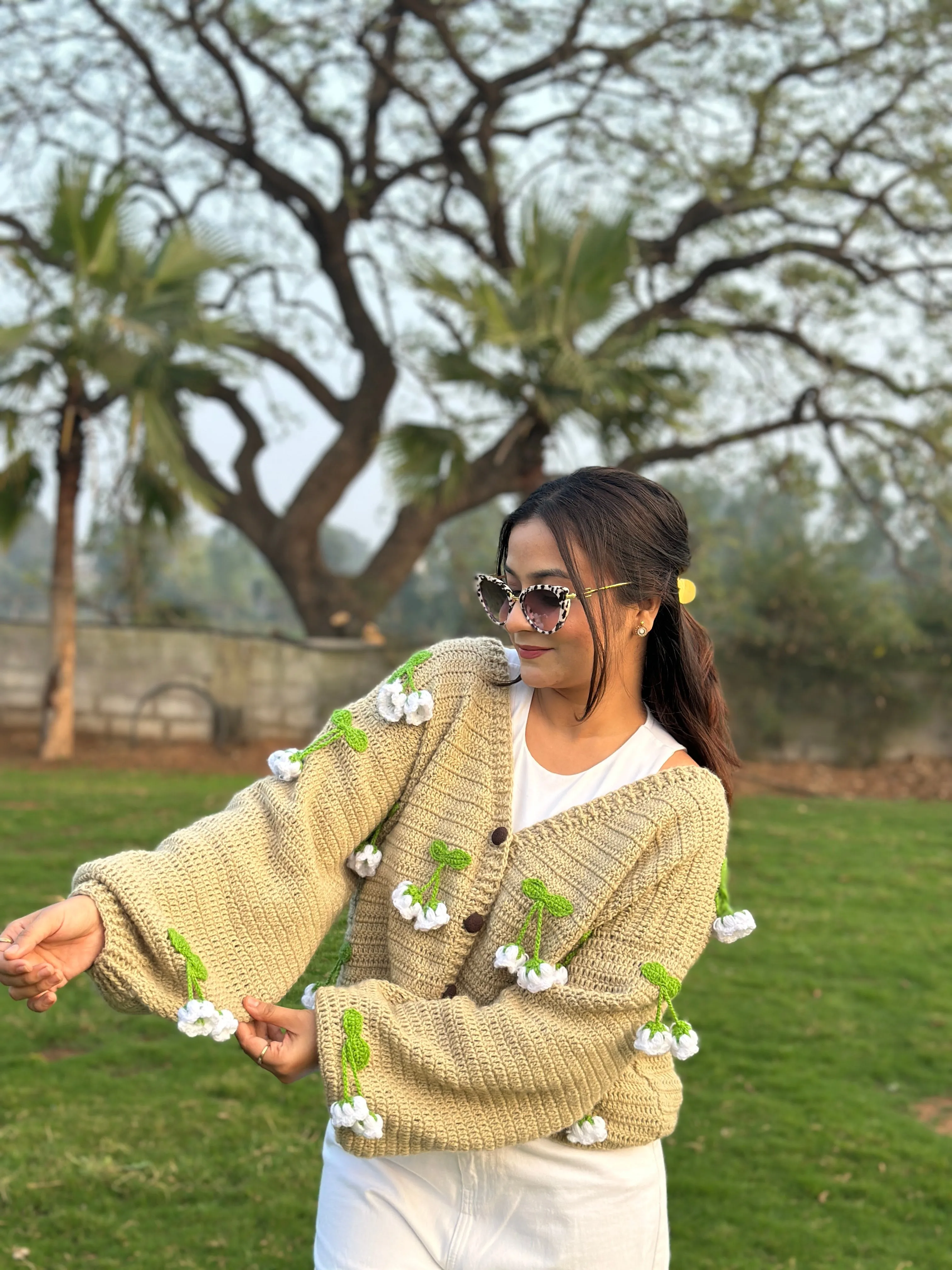 Hanging White Bell Flower Cardigan