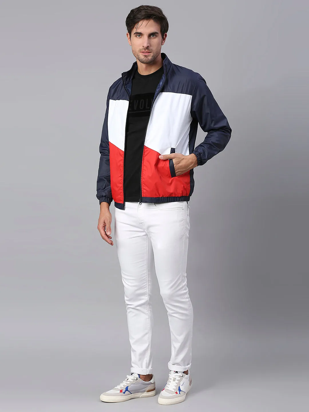 Men's Red Regular Fit Hooded Winterwear Puffer Jackets