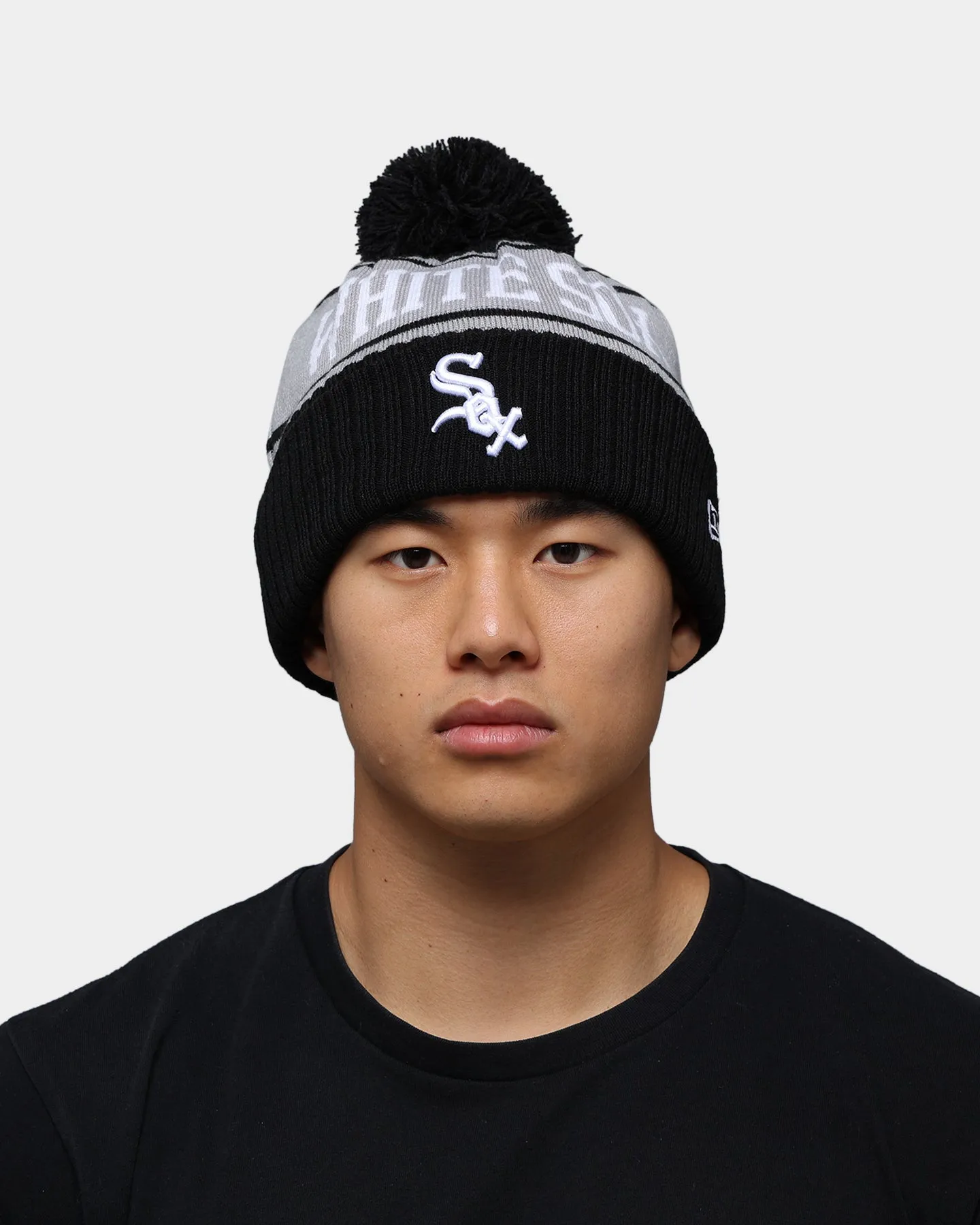 New Era Chicago White Sox Team Stripe Script Pom Beanie Team