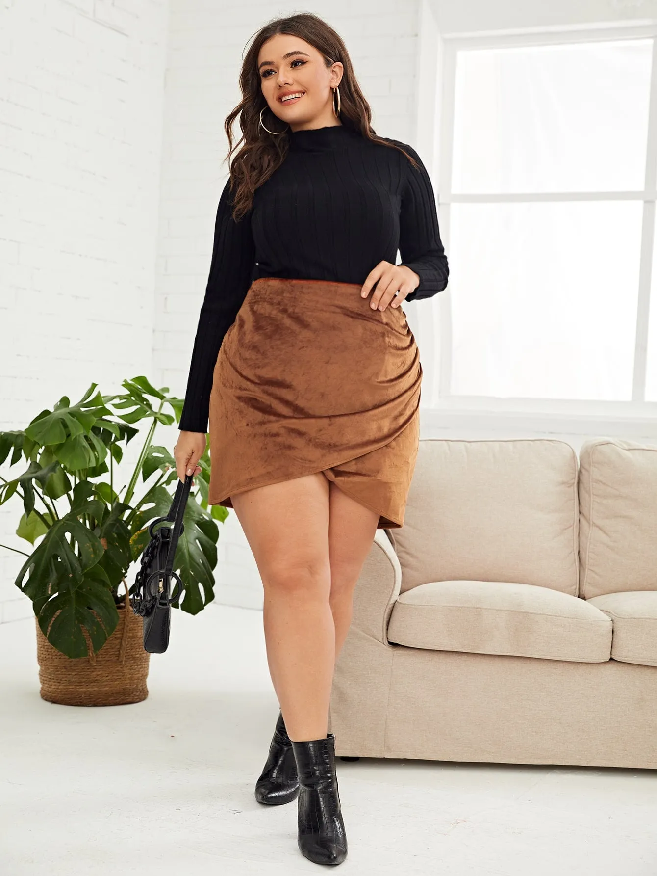 Plain Wrap Short Plus Size Skirt