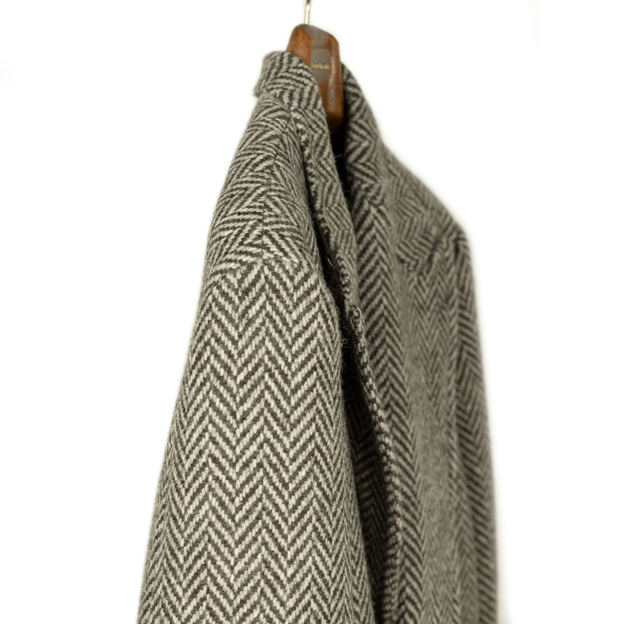 x Sartoria Carrara: Ulster double-breasted coat in grey and cream herringbone undyed wool